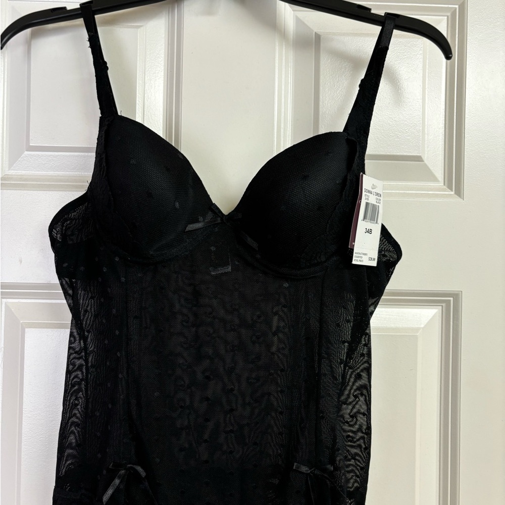 Lingerie - Picture 2 of 7